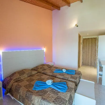 Hotel Silver And Annexe (adults Only) 2*